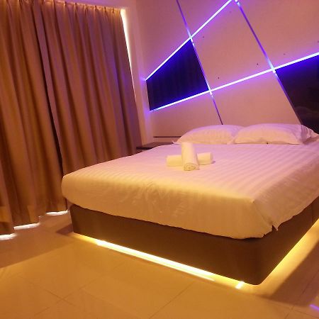 马来西亚蒲种韦佛酒店 普崇 外观 照片
